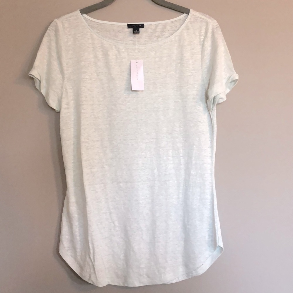 Ann Taylor Mint green 100% linen short sleeve blouse. New with tags